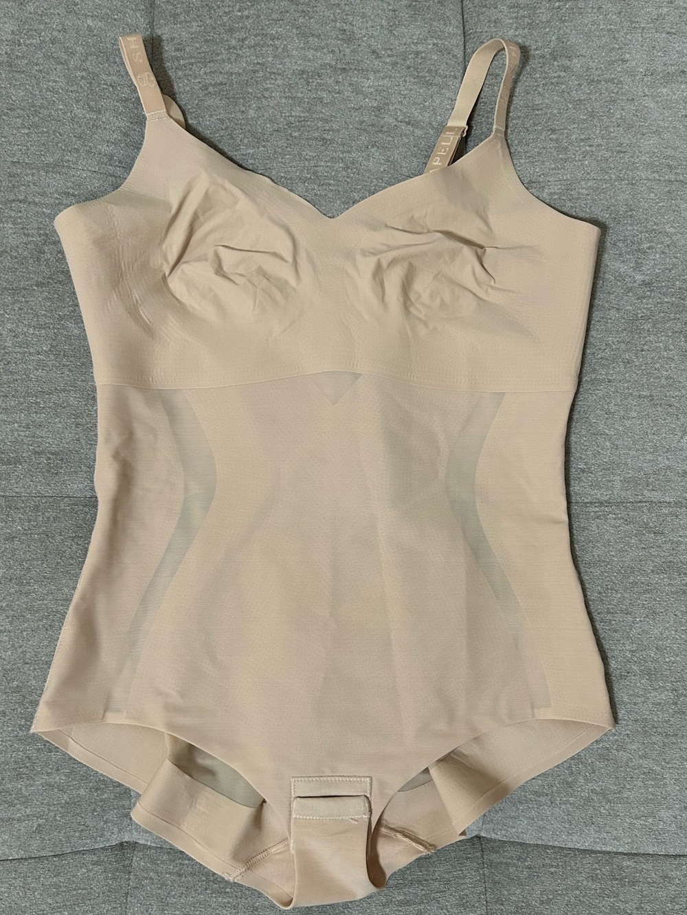 Seamless Nude Shaping Bodysuit with Adjustable Straps